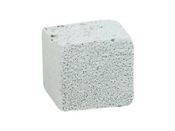 FLAM hlodací kámen pro hlodavce 5x5x5cm FLAM hlodací kámen pro hlodavce 5x5x5cm