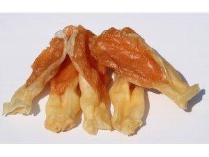 Uši králičí plněné kuřetem 250g Uši králičí plněné kuřetem 250g